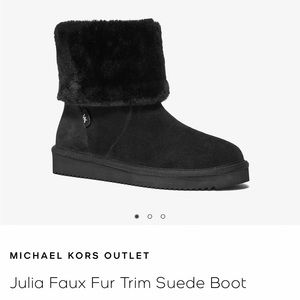 Julia Faux Fur Trim Suede Boot Size 7